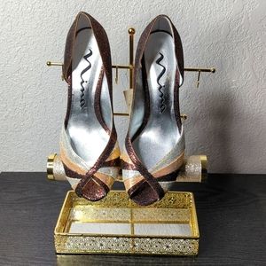 Nina Dress Shoes. Size 10. Never worn. Brown, silver and gold sparkle. 3" Heels